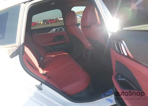 2022 BMW 430I Gran Coupe z USA, uszkodzony, nr VIN WBA63AV02NFM01762